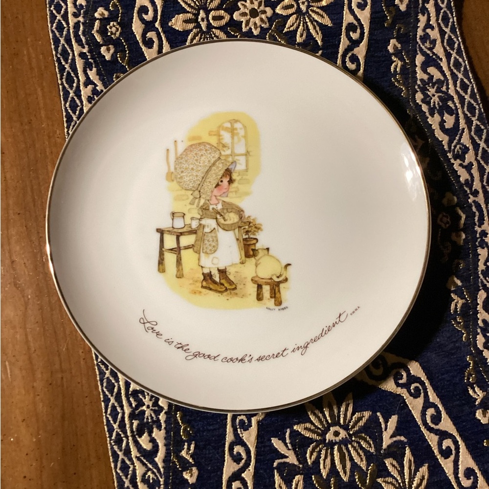 Vintage Holly Hobby Decorative Plate with Illustration